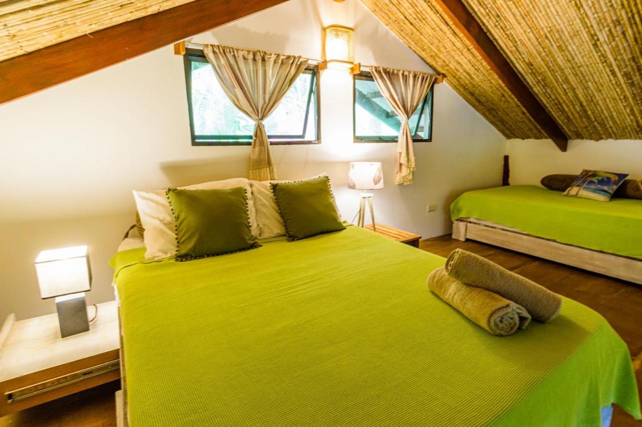 Funky Monkey Lodge Playa Santa Teresa  Exterior foto