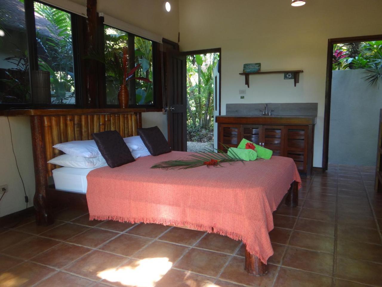 Funky Monkey Lodge Playa Santa Teresa  Exterior foto