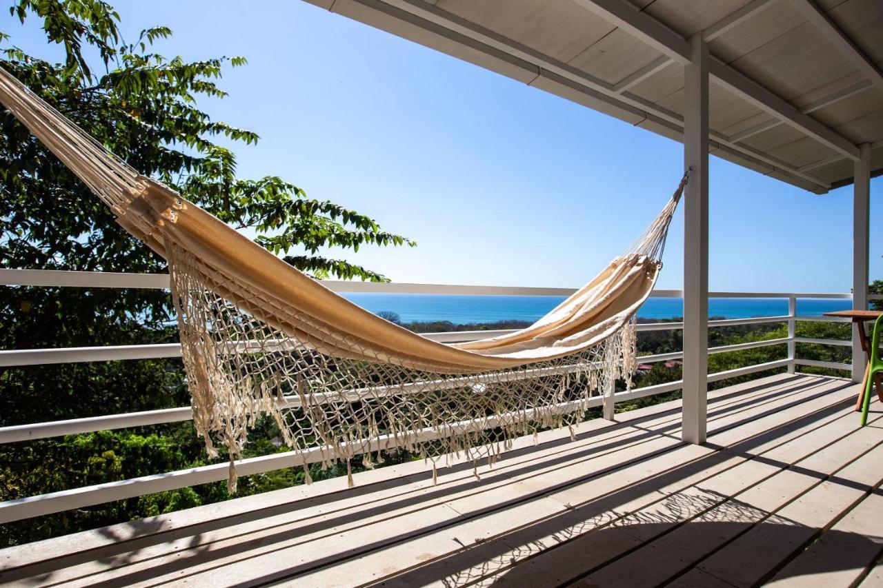 Funky Monkey Lodge Playa Santa Teresa  Exterior foto
